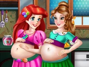 Beauties Pregnant Bffs Online Dress-up Games on taptohit.com