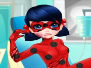 Dotted Girl Ambulance For Superhero Online Dress-up Games on taptohit.com