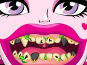 Draculaura Bad Teeth Online Dress-up Games on taptohit.com