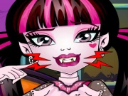 Draculaura Dentist Online Care Games on taptohit.com