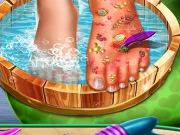 Feet Skin Doctor Online Dress-up Games on taptohit.com