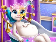 Pregnant Kitty Spa Online Dress-up Games on taptohit.com