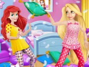 Princess Pijama Party Online Dress-up Games on taptohit.com