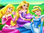 Princesses Day Out Online Dress-up Games on taptohit.com
