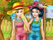 Princesses Working in the Garden Online Dress-up Games on taptohit.com